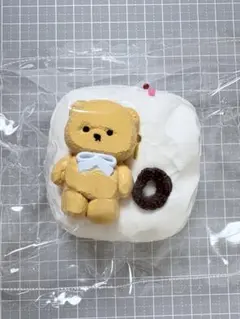 MOMOCO くま ケーキ スクイーズ