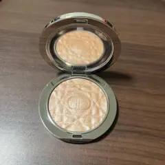 Dior Forever Glow Luminizer 02 Gold Halo