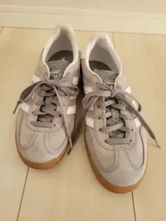 美品　ADIDAS　 Gazelle 男女共用　グレー スニーカー 24cm