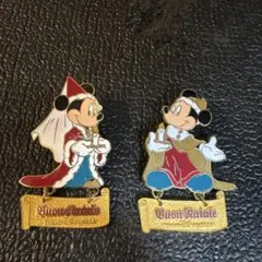 ディズニー　クリスマス ピンバッジ 2個セット