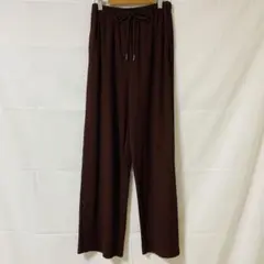 【GU】 プリーツデザイン ワイドパンツ Sサイズ ブラウン