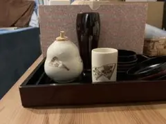 茶道具　朱塗りの茶箱入り