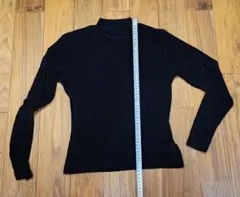 子供用 タートルネック ブラック 伸縮性抜群 トップス
