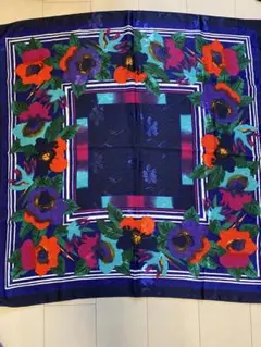 大判スカーフ　花柄