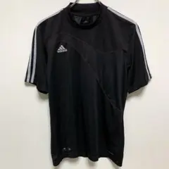 アディダス　黒　トップス　スポーツウェア　トレーニング　ランニング　半袖