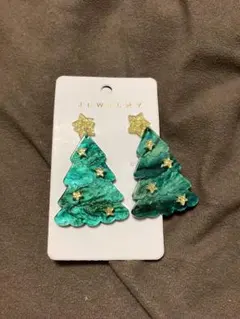 クリスマスツリー型ピアス　樹脂製
