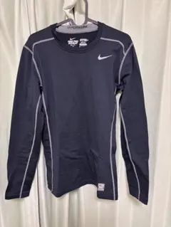 Nike Pro Combat Hyperwarm 長袖シャツ