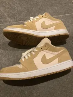 Nike Air Jordan 1 Lowのサムネイル