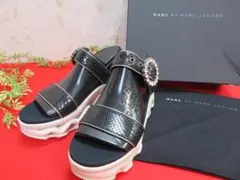 8ee2058 未使用MARC JACOBS マークジェイコブス サンダル 36のサムネイル
