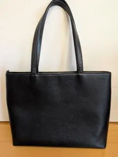 美品】 HushTug シボ革 トートバッグ レザー ブラック - メルカリ