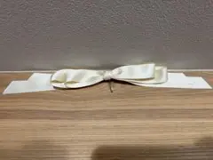 ヘアリボン　白