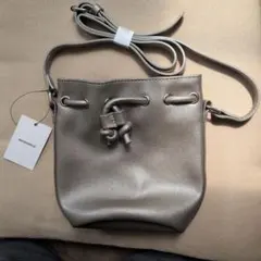 新品未使用★MAISON BREEZE シルバー 巾着型ショルダーバッグ