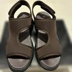 MOHIモヒ　asymmetryサンダル　茶のサムネイル