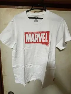 ユニクロ MARVELシャツ