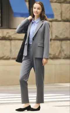 GU パンツスーツ　上下セット　グレー