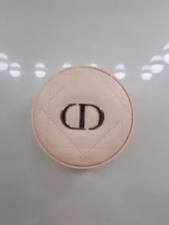ディオールスキン　フォーエヴァー　クッションパウダー　ラベンダー