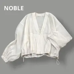 【極美品✨25年モデル】ノーブル フォギーシアーVカラーショートブルゾン 洗えるのサムネイル