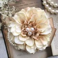 《BG3》　コサージュ　フォーマル　卒業式　卒園式　入学式　アンティークベージュ