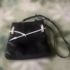 黒レザーショルダーバッグ