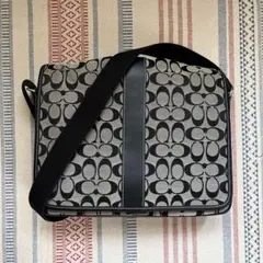 【美品】コーチメッセンジャーバッグ