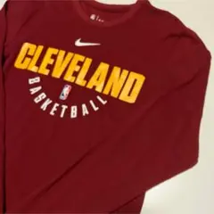 NIKE クリーブランドキャバリアーズ　ロンT Mサイズ　メンズ　レディース