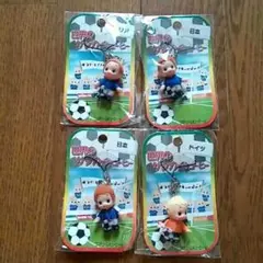 値下‼️【新品】世界のサッカーキューピーストラップ　4個セット（ダブリ有り）