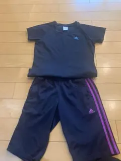adidas アディダス150 Tシャツ　短パン