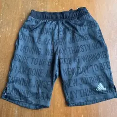 adidas キッズ　120cm ハーフパンツ ブラック