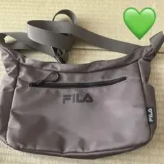 FILA フィラ　ショルダーバッグ 軽量