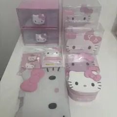 サンリオ　ハローキティ　バインダー　お薬ケース　アクセサリーケース
