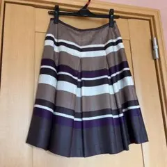 プリーツスカート