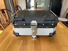 Item thumbnail for item 0c745d33-4706-4f2e-938a-6c97f05b351e