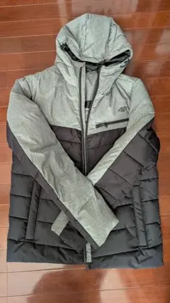 値下げしました！4F ダウンジャケット フード付き グレー・ブラック