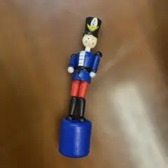 ☆木製兵隊の置物　クタクタ人形　クリスマス　匿名配送☆