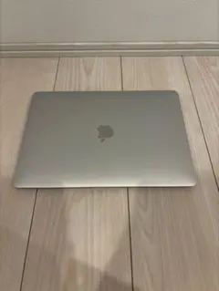 [美品] MacBook Air Intel Core i5 2020のサムネイル