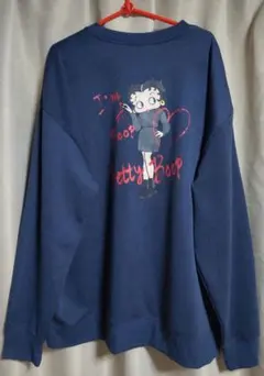 BETTYちゃん★新品★バックプリントトレーナー★紺色4L