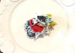 ハンドメイド ブローチ　ミナペルホネン　生地