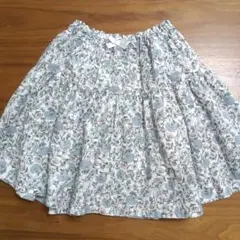 花柄フレアスカート（ショートパンツ付き）