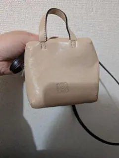 LOEWE ベージュ ミニショルダーバッグ