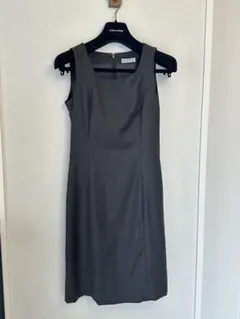 BARNEYS NEWYORK チャコールグレーワンピースのサムネイル