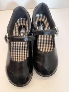 21cmエナメルストラップシューズ