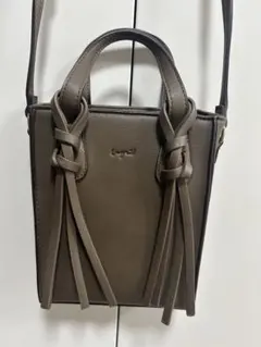 Item thumbnail for item c47b9d0b-b077-4bc4-85c6-0cde5f843de6