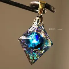 すず☆らん様専用/レジン/幻想の夜空と鹿 蓄光 オルゴナイトネックレス
