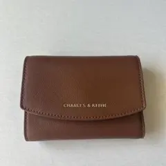 CHARLES&KEITHの財布です！