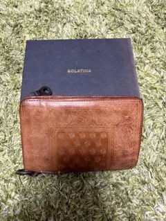 売り切り SOLATINA 二つ折り 財布 箱ありのサムネイル