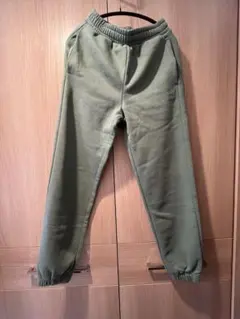 PUMA オリーブグリーン スウェットパンツ XS