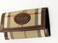 Burberry チェック柄 レザーキーケース 6フックのサムネイル