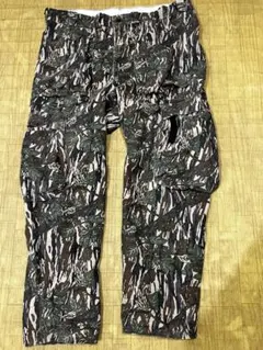 男女兼用　リアルツリー　カモフラ柄カーゴパンツ