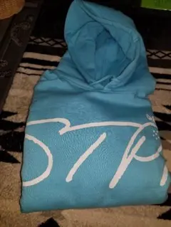 すとぷりパーカー　ころん