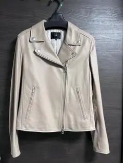 【美品】23区 羊革ライダースジャケット ベージュ サイズ38のサムネイル
